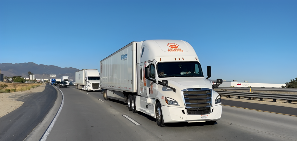 truck moving freight cross border us mexico